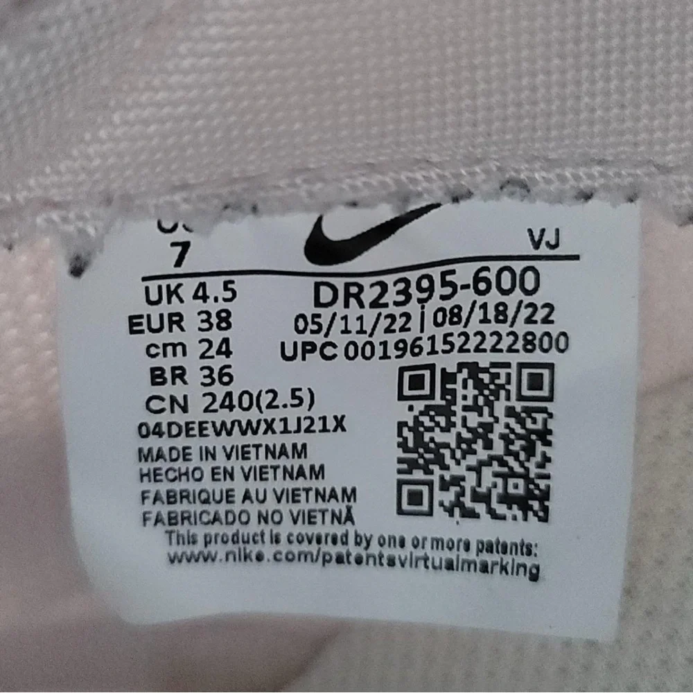 Nike Air Max Dawn - Picture 6 of 8